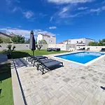 Apartment Lucy Apartments With Saltwater Pool And Free Private Parking Zadar