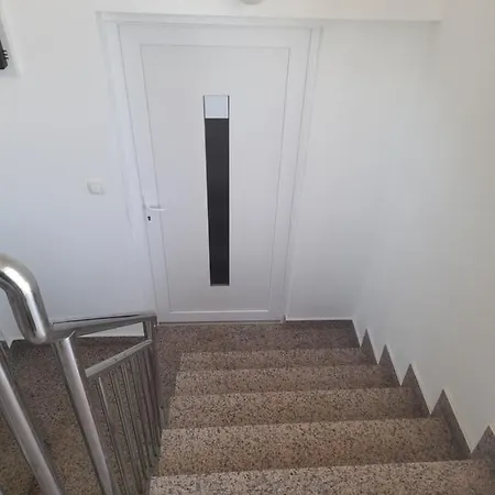 Apartament Lucy *