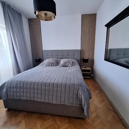 Lucy With Heated Saltwater Pool And Free Private Parking * Ζαντάρ