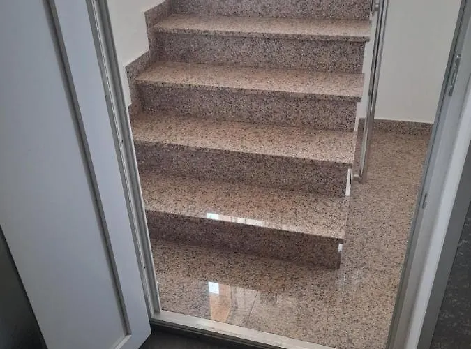 Apartment Lucy With Heated Saltwater Pool And Free Private Parking Zadar