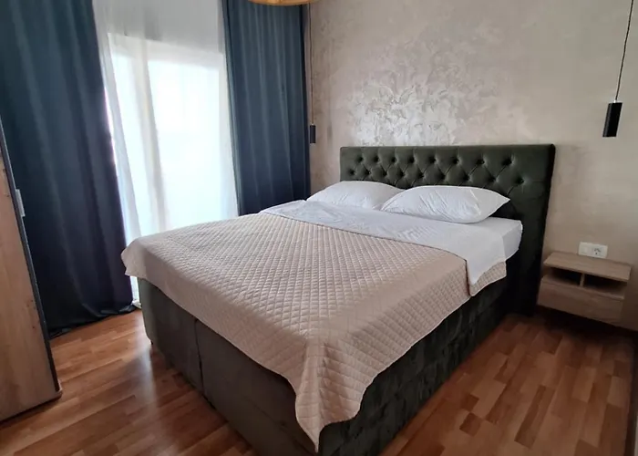 Apartment Lucy With Heated Saltwater Pool And Free Private Parking Zadar