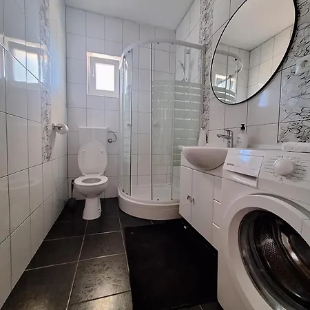 דירה Lucy With Heated Saltwater Pool And Free Private Parking זאדאר