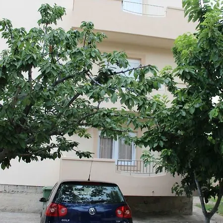 Apartment Lucy - Free Private Parking *